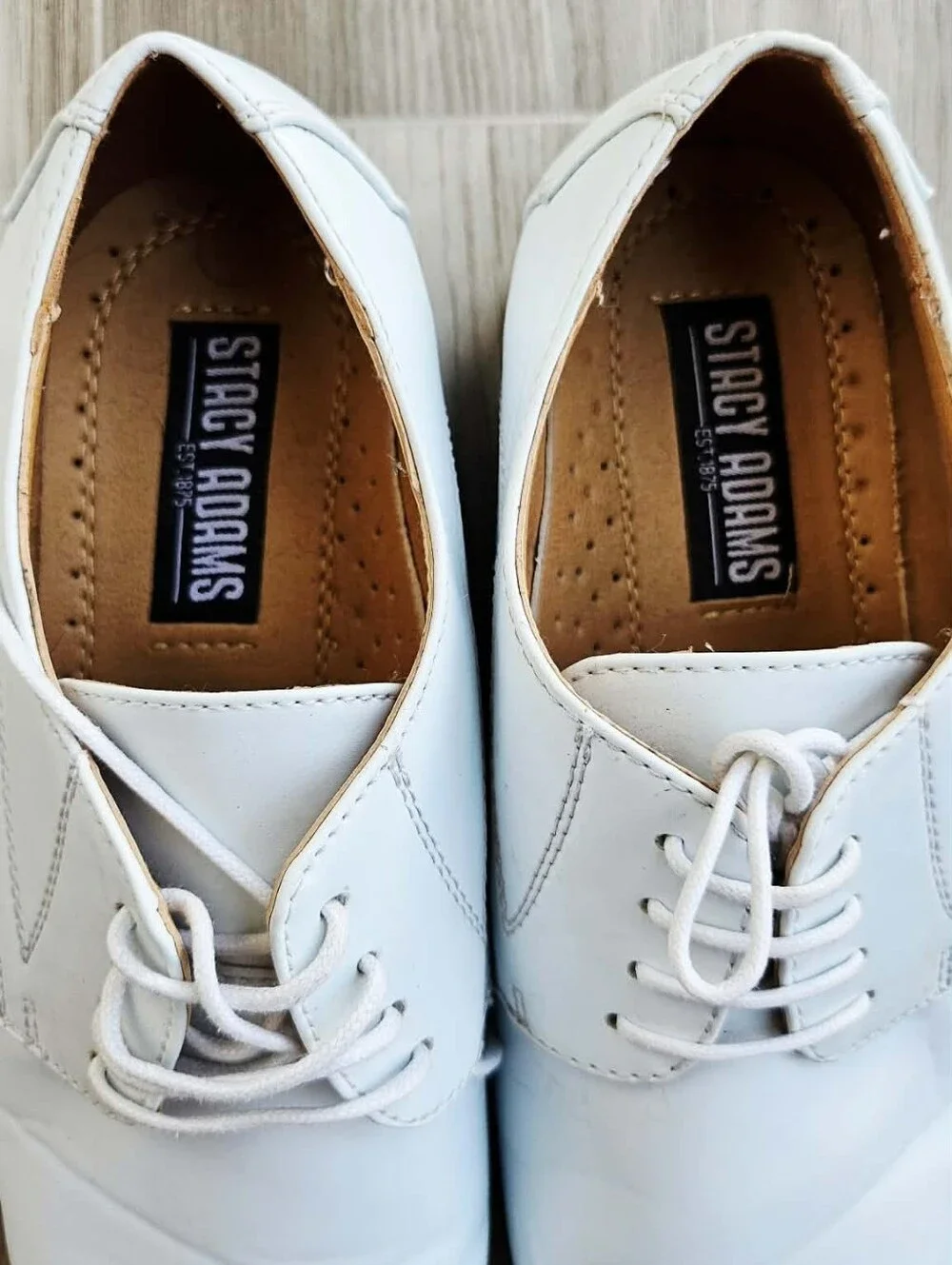 Stacy Adams classic white